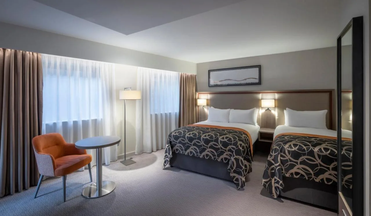 Deluxe Double Single Room